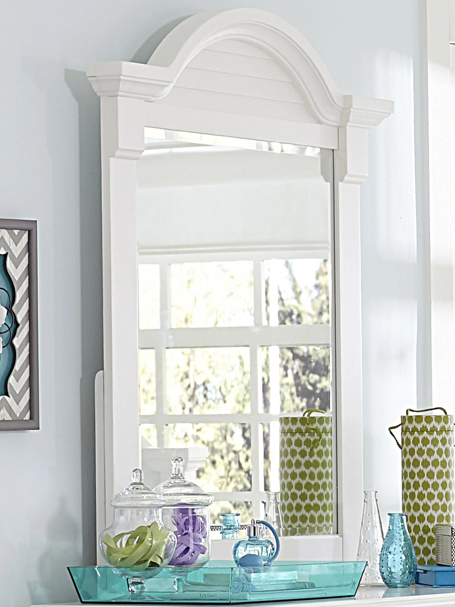 Liberty Furniture Summer House 607BR50 Arched Crown Moulding Small